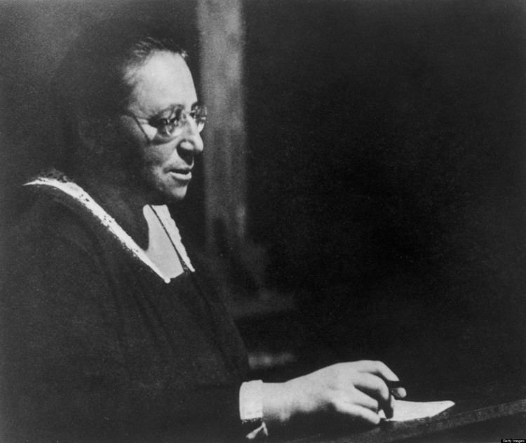 Emmy Noether Emmy Noether on Obscurity YEAR ONE