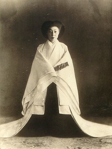Empress of Japan The Taisyo Empress Teimei 18841951 It is not right to actually