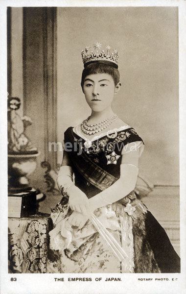 Empress Shōken MeijiShowa 1108040027 Empress Shoken Studio Vintage Images of