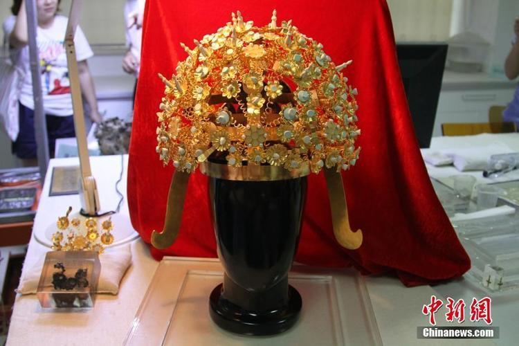 Empress Xiao (Sui dynasty) Crown of Empress Xiao of Sui Dynasty revealed in northwest China