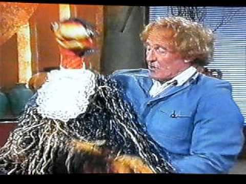 Emu (puppet) Rod Hull and his Emu puppet on the Midday Show with Ray Martin YouTube