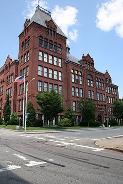 English High School (Worcester, Massachusetts) httpsuploadwikimediaorgwikipediacommonsthu