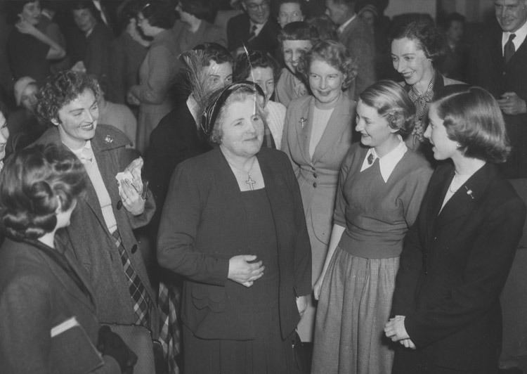 Enid Lyons Enid Lyons surrounded by people Australia39s Prime Ministers