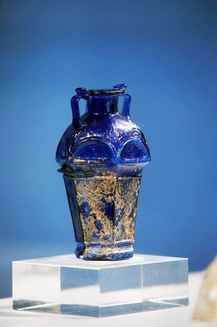 Ennion Review 39Ennion39 at the Met Profiles an Ancient Glassmaker The