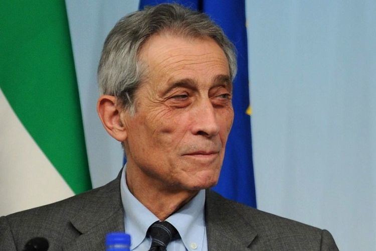 Enrico Bondi Napolitano ha firmato il decreto Ilva commissariata Il