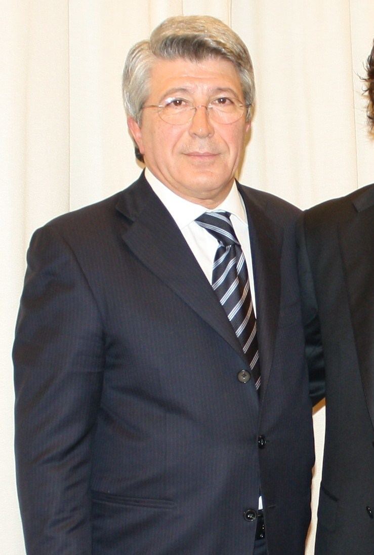 Enrique Cerezo httpsuploadwikimediaorgwikipediacommonscc