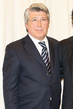 Enrique Cerezo httpsuploadwikimediaorgwikipediacommonsthu