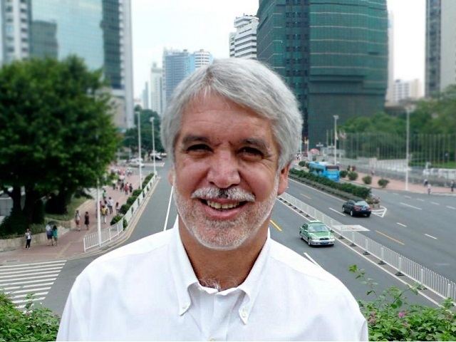 Enrique Peñalosa Enrique Pealosa and Making Streets for People in Bogota and
