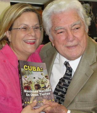 Enrique Ros Cuba historian and antiCastro militant Enrique Ros the father of