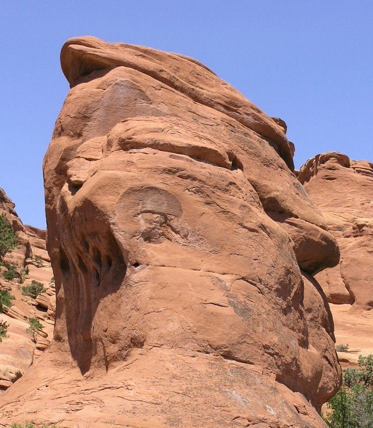 Entrada Sandstone FileEntrada Sandstone pillar in Arches NPjpeg Wikimedia Commons