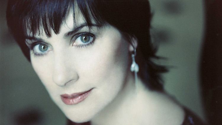 Enya Download Wallpaper 1920x1080 Enya Singer Face Brunette