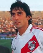 Enzo Francescoli wwwaworldofsoccercomimagestopplayersfenzof