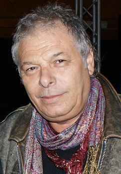 Enzo Gragnaniello httpsuploadwikimediaorgwikipediacommonsthu