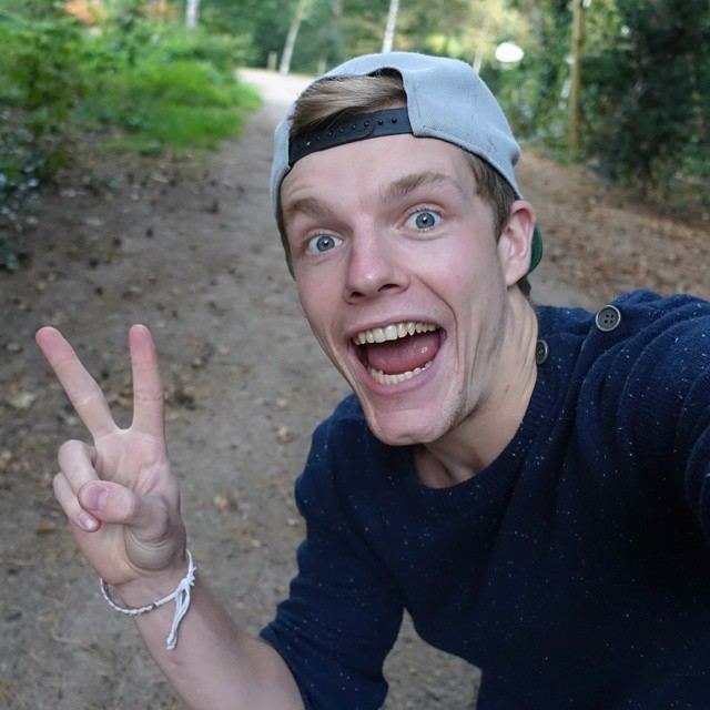 Enzo Knol FANSITE Over Enzo Knol Grootste Fan site over vlogger