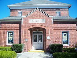 Epworth Hall (Gainesville, Florida) httpsuploadwikimediaorgwikipediacommonsthu