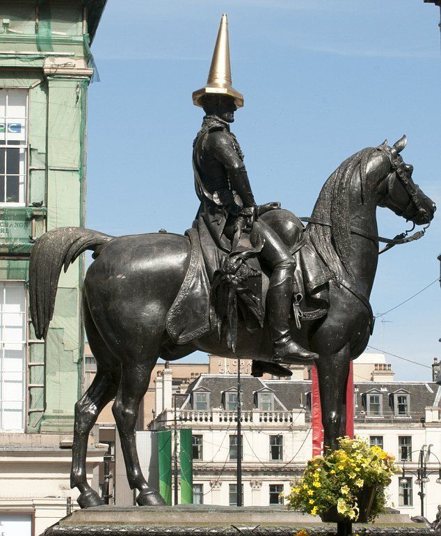 Equestrian statue of the Duke of Wellington, Glasgow Glasgow council39s attempt to stop yobs putting cones on Duke of