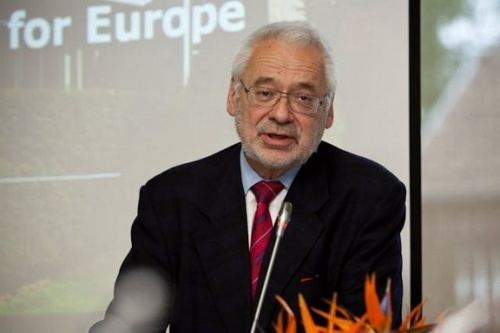 Erhard Busek Austrian Politician Erhard Busek Danube Region Still Lacks Trans