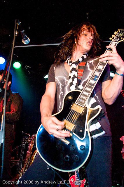 Eric Dover Infos sur le guitariste Slash Anciens Membres