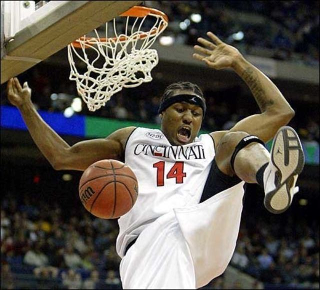 Eric Hicks (basketball) Bearcats on the ProwlFormer Bearcat Basketball player Eric Hicks