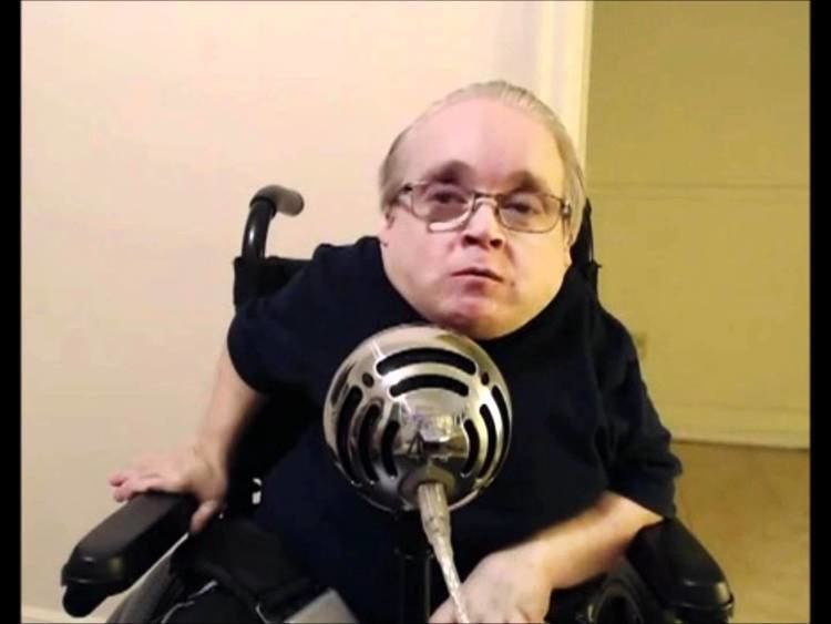 Eric the Actor Eric The Midget Actor 2007 on ReVShow YouTube