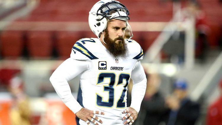 Eric Weddle San Diego Chargers39 Eric Weddle takes a shot at the