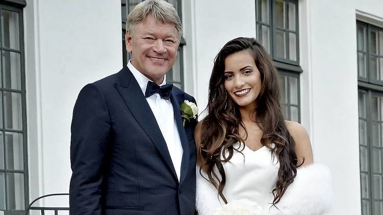 Erik Bagger Kendt designer gift igen BILLEDBLADET
