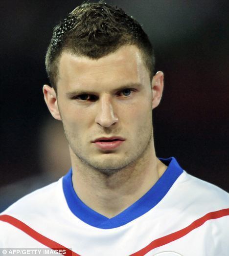 Erik Pieters PSV defender Erik Pieters to join Newcastle in 6m deal