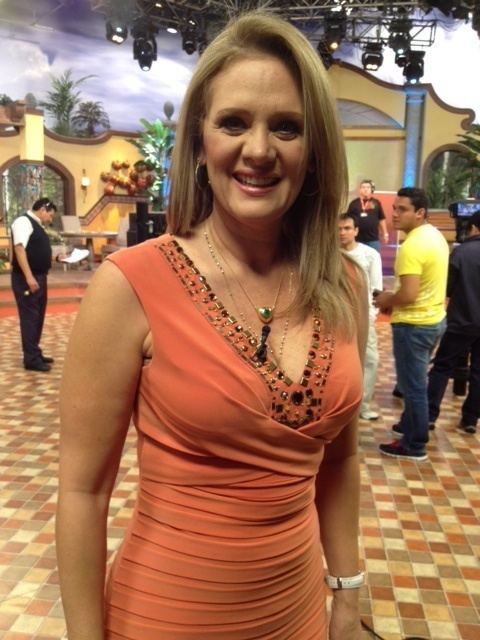 Erika Buenfil Erika Buenfil Sexy Pinterest Celebrity and Actresses