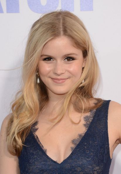 Erin Moriarty (actress) ErinMoriartyPremiereTwentiethCenturyFoxzzaOWtrxVxdljpg