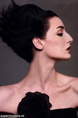 Erin O'Connor 1000 images about Erin O39Connor on Pinterest Jean paul gaultier