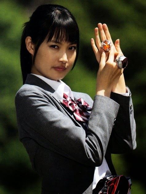 Erina Nakayama (actress) Pictures of Erina Nakayama as Mayu in Kamen Rider Wizard