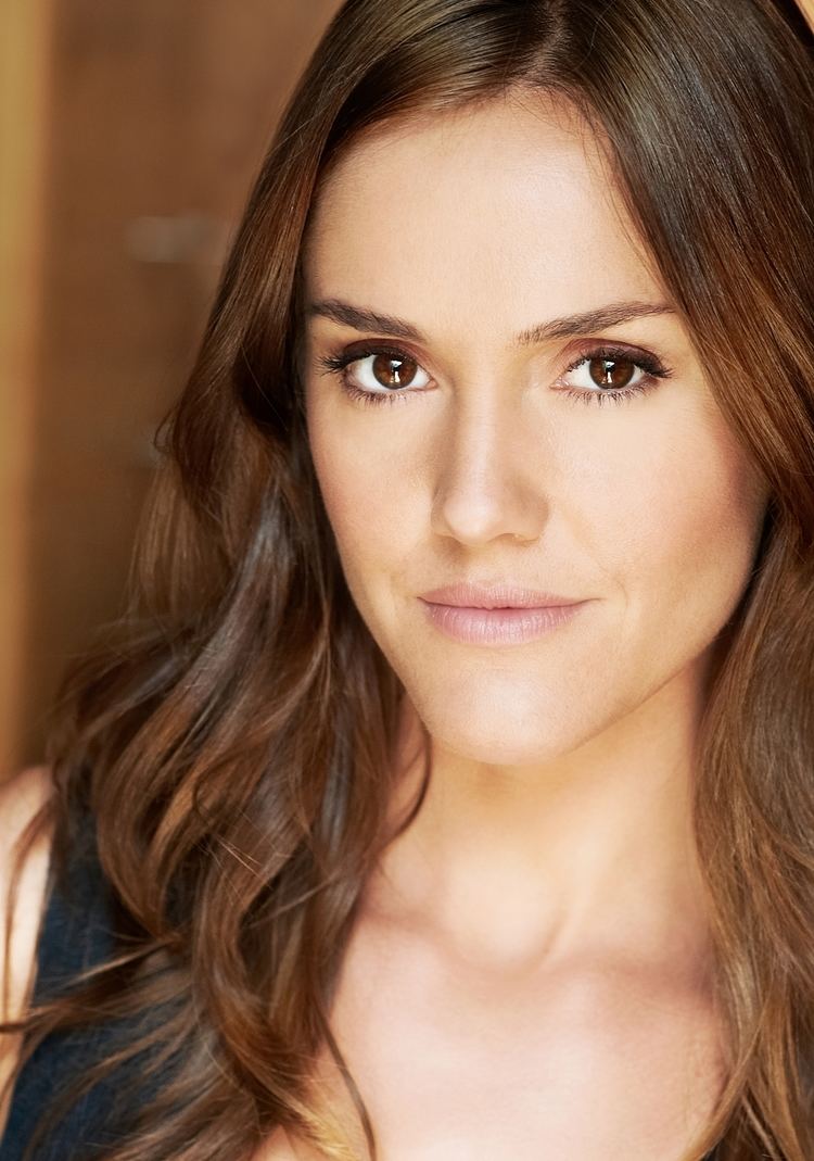 Erinn Hayes Actress Erinn Hayes Super busyand loving it On amp Beyond