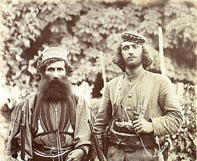 Çerçiz Topulli eriz Topulli dhe etaflamur lirie ILLYRIA