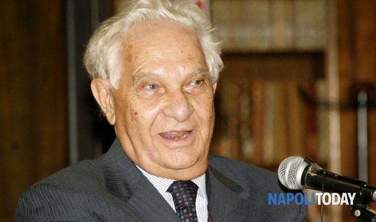 Ermanno Rea Morto Ermanno Rea lo scrittore partenopeo aveva 89 anni