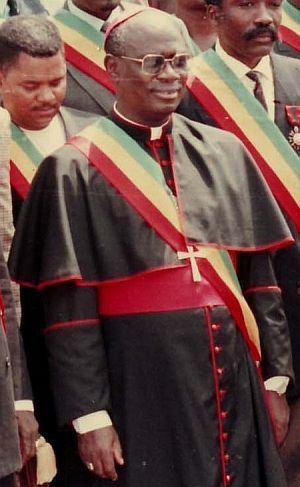 Ernest Kombo Mgr Ernest Kombo premier prtre ordonn par le Cardinal mile