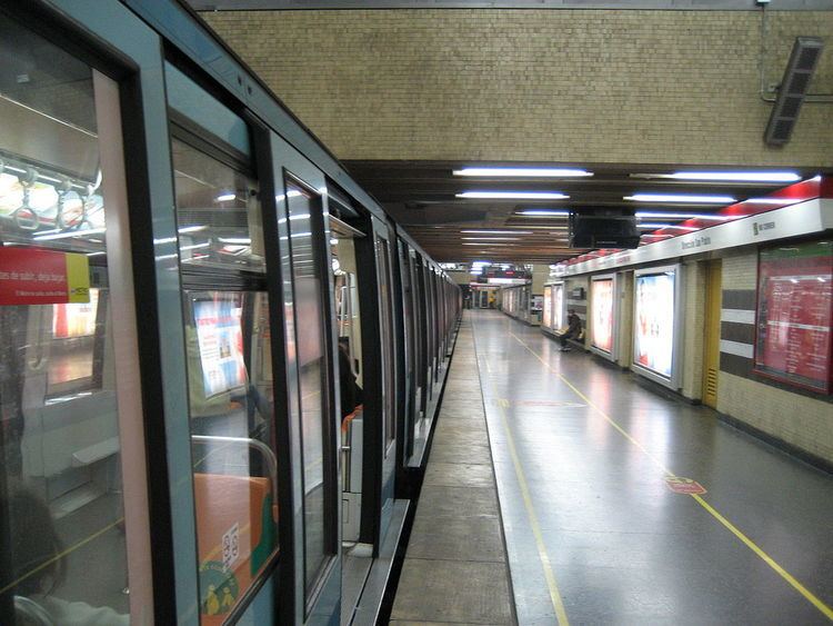 Escuela Militar metro station