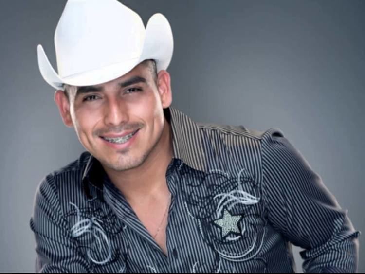 Espinoza Paz Espinoza Paz enojado porque lo llamaron quotImpostorquot Kebuena