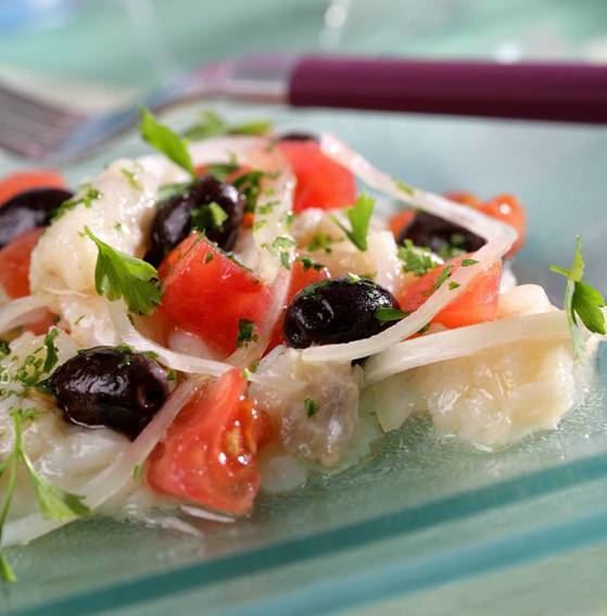Esqueixada Recipes made with local productsEsqueixada de bacall Salt cod