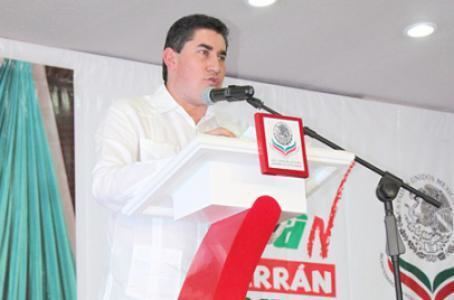 Esteban Albarrán Mendoza Cabildo de Iguala rechaza nombramientos de exfuncionarios de Abarca