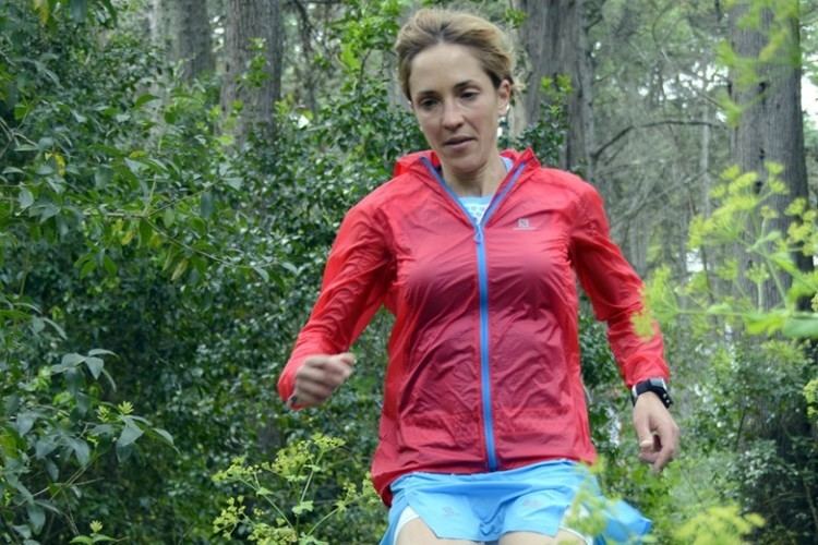 Ester Alves Ester Alves vence Maratona de Sierra Nevada MaisSemanrio