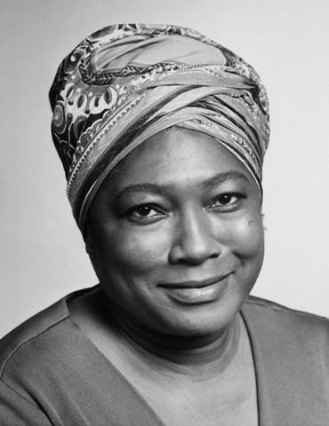 Esther Rolle Esther Rolle 1920 1998 Find A Grave Memorial