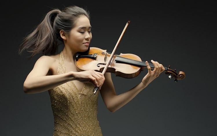 Esther Yoo YOUNG ARTIST OF THE WEEK Esther Yoo violinist The Amati Magazine