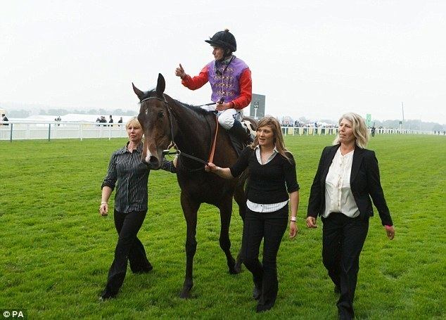 Estimate (horse) Queen celebrates as Estimate wins Gold Cup at Royal Ascot Daily