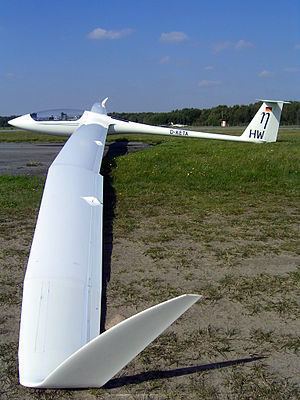 Eta (glider) httpsuploadwikimediaorgwikipediacommonsthu