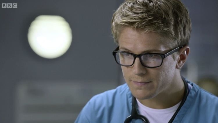 Ethan Hardy Casualty A birth two deaths and a newbie pauseliveaction