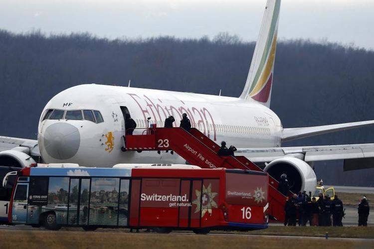 Ethiopian Airlines Flight 702 BREAKING CoPilot Of Ethiopian Airlines Flight ET702 Who Hijacked