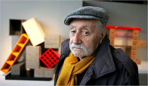 Ettore Sottsass Ettore Sottsass Designer Is Dead at 90 The New York Times