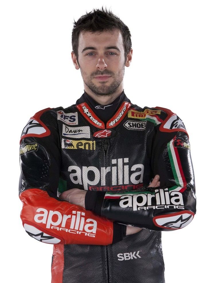 Eugene Laverty 2013 Aprilia RSV4 Factory WSBK Race Bike Debuts Asphalt