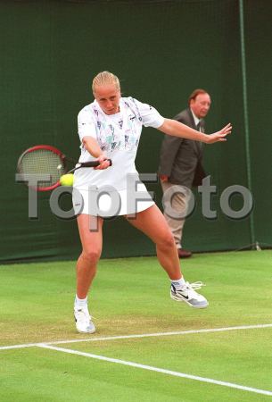 Eugenia Maniokova Topfoto Preview 0314762 EUGENIA MANIOKOVA Professional Tennis