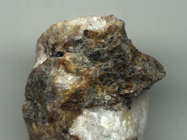Euxenite Mineral description Euxenite